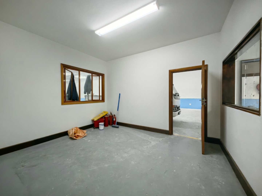 To Let commercial Property for Rent in Woodstock Western Cape